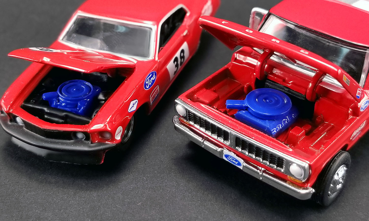 1:64 1970 Ford F-350 Ramp Truck w/ #38 1969 Trans Am Mustang