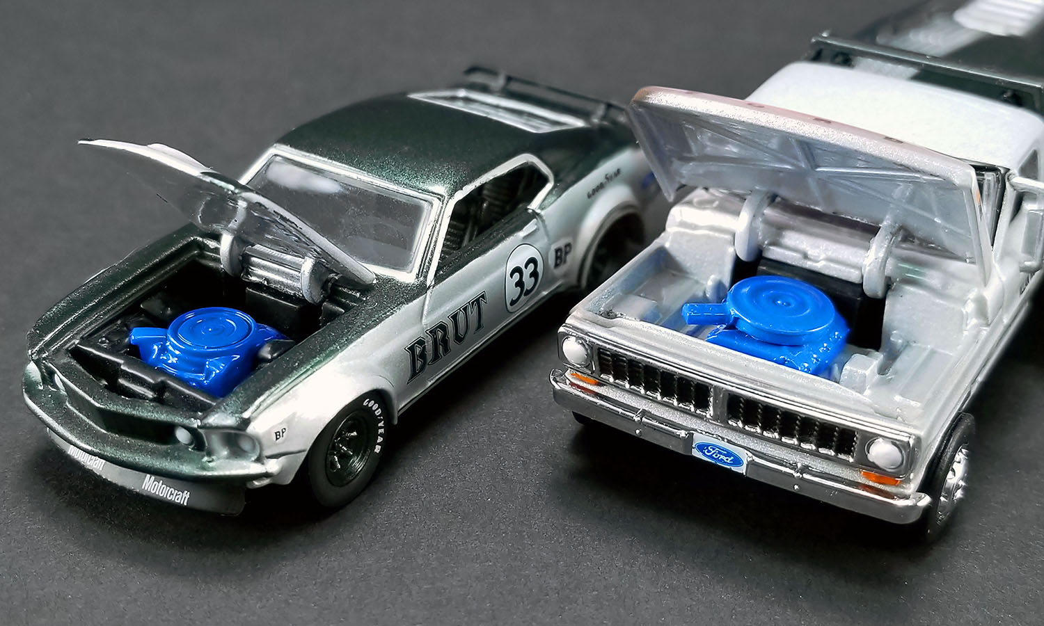 1:64 1970 Ford F-350 Ramp Truck w/ #33 1969 Trans Am Mustang